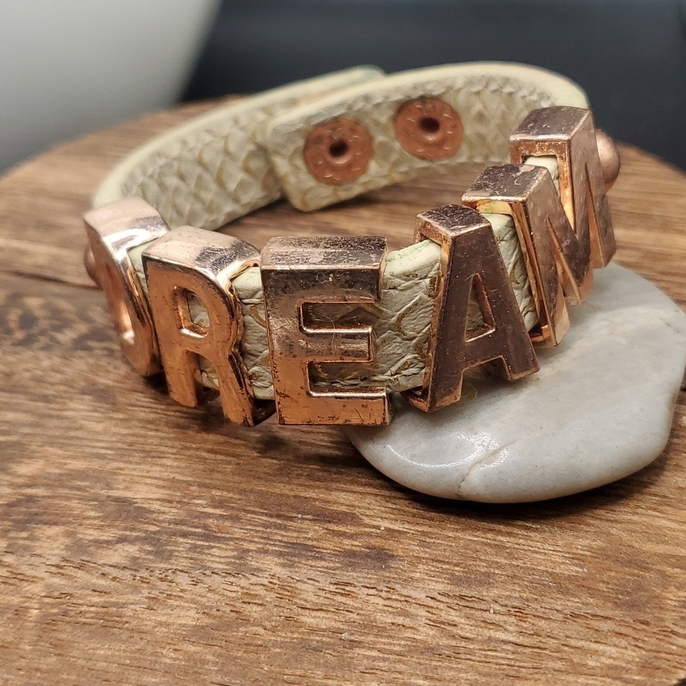 Bcbg leather‎ dream bracelet B3108